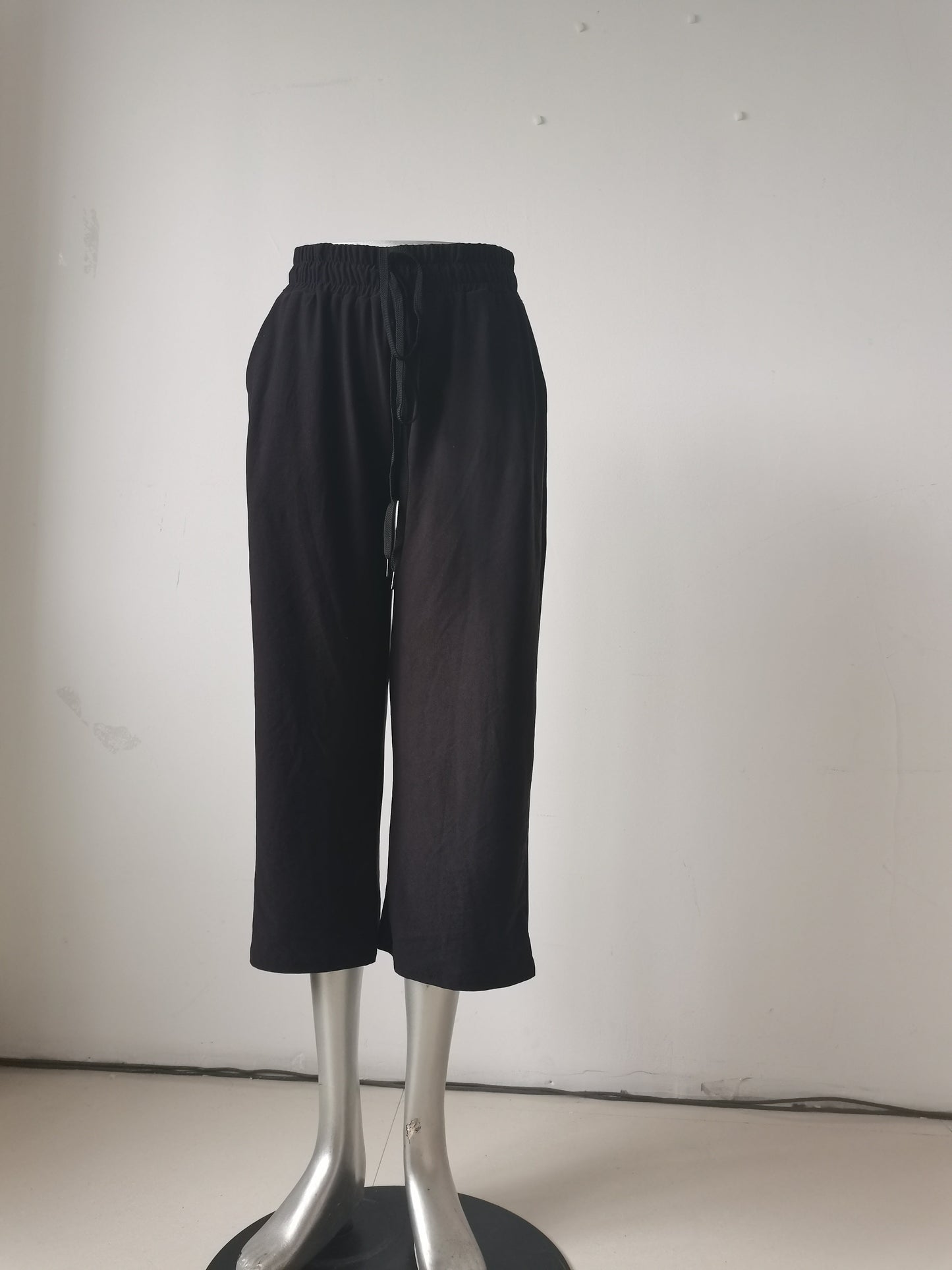 LC RUN-NAVY LOUNGER CAPRI-2 CHOICES